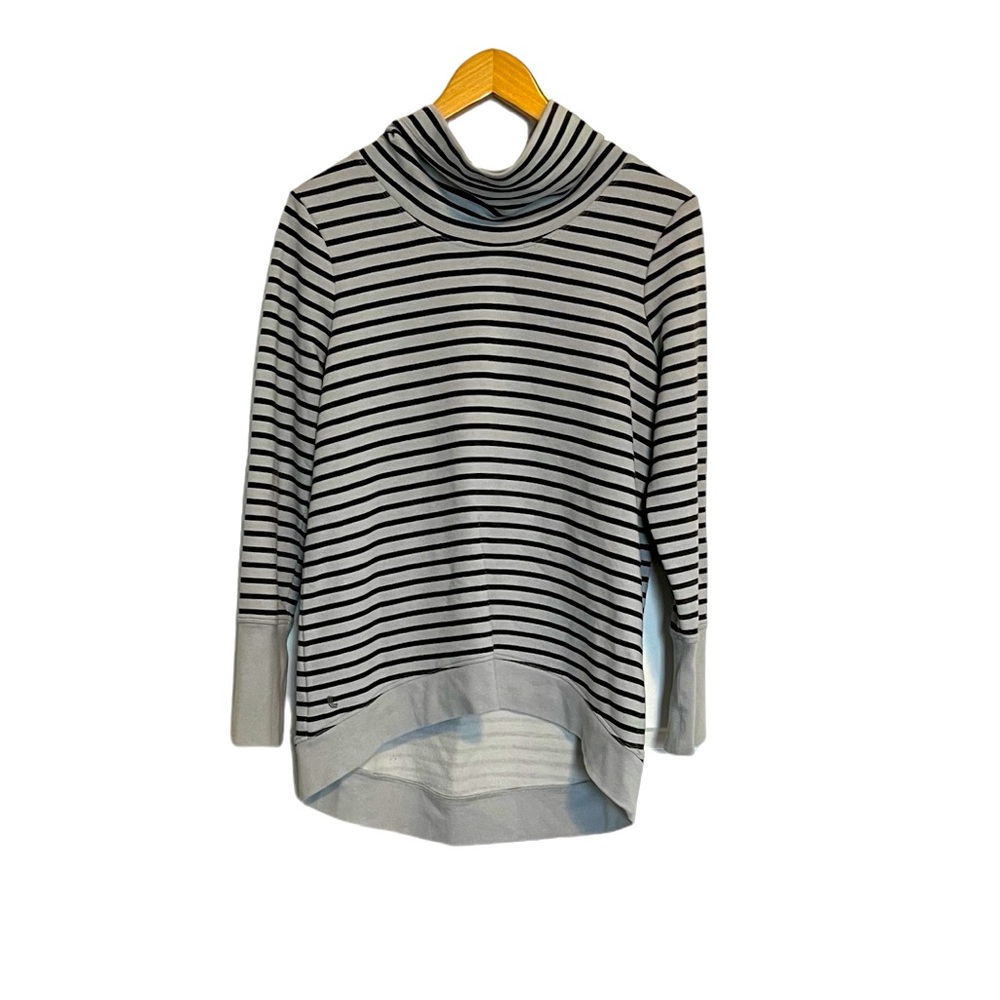 Lole Dynamic Ling Sleeve Outerspace Striped Cowl Neck Scooped Hem Size Medium